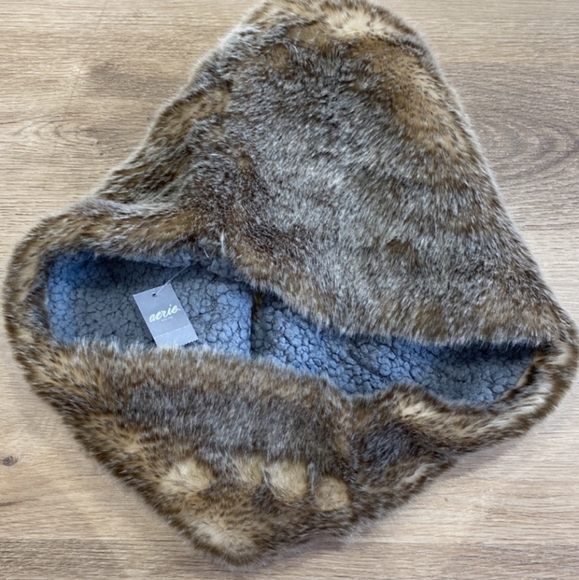 2/$30 ✨Aerie Faux Fur Neck Warmer - Picture 4 of 5